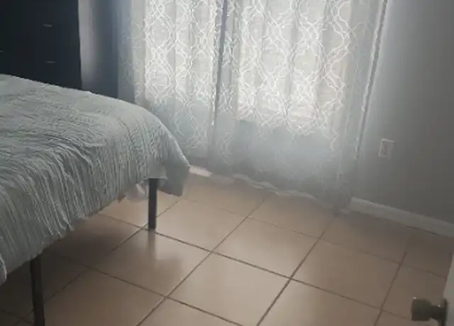 Property at 1154 Humphrey Blvd, Deltona, FL, 32738, 1 bed, 1 bath, [object Object]