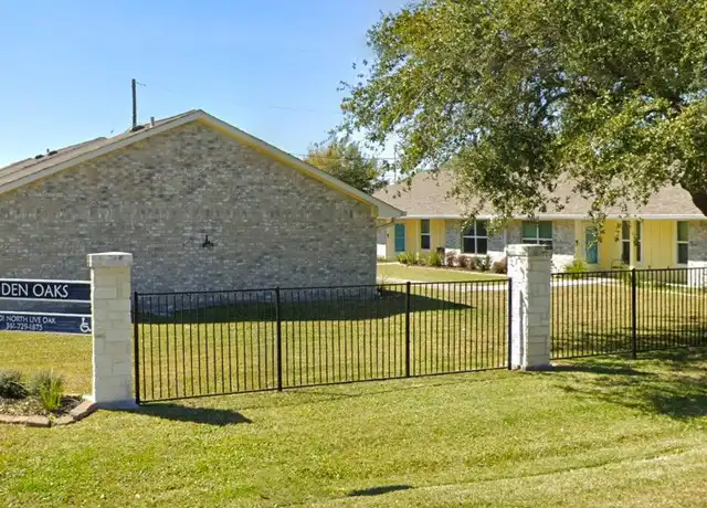 Property at 1201 N Live Oak St, Rockport, TX, 78382, 1 bed, 1 bath, [object Object]