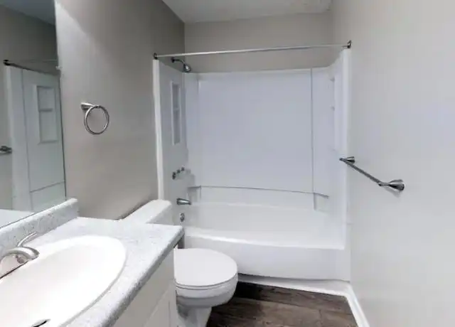 Property at 450 Johnny Mercer Blvd, Savannah, GA, 31410, 2 beds, 2 baths, [object Object]