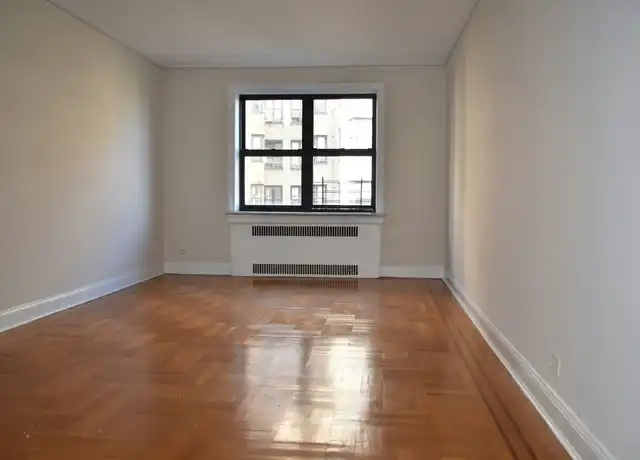 Property at 802 W 190th St Unit 4B, New York, NY, 10040, 2 beds, 2 baths, [object Object]