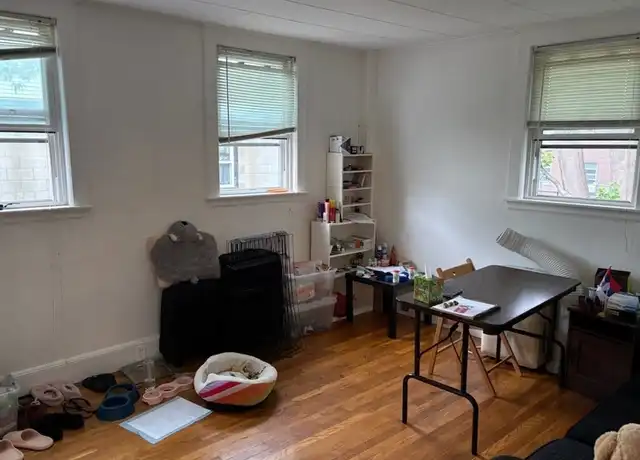Property at 472 Hancock St Unit 2, Quincy, MA, 02171, 1 bed, 1 bath, [object Object]