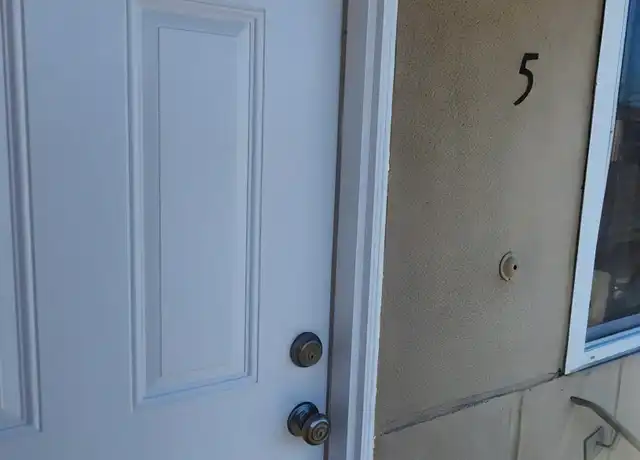 Property at 10612 Western Ave Unit 612 5, Downey, CA, 90241, 1 bed, 1 bath, [object Object]
