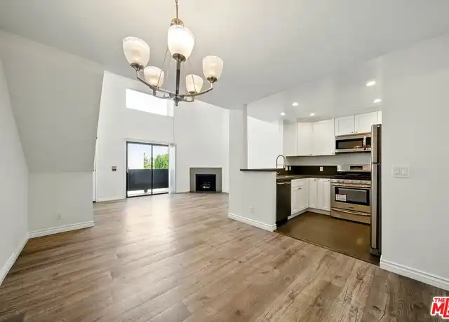 Property at 6212 Fulton Ave Unit 202, Van Nuys, CA, 91401, 2 beds, 2 baths, [object Object]