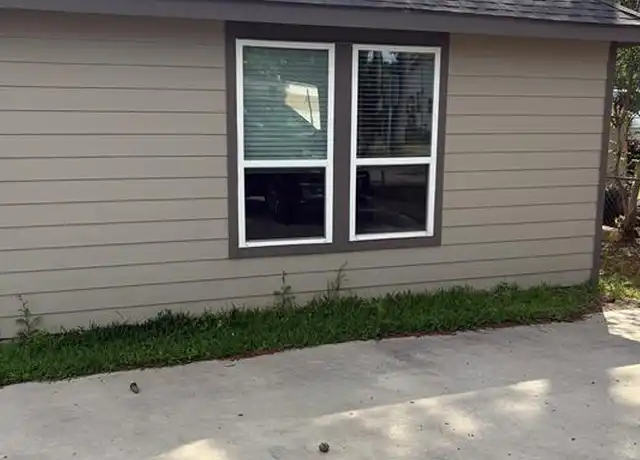 Property at 9582 Darkwood St, Willis, TX, 77318, 2 beds, 1 bath, [object Object]
