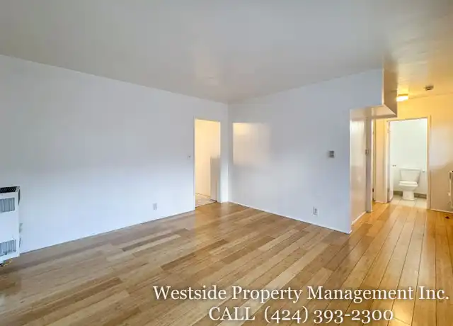 Property at 906 Edgewood St Unit 3, Inglewood, CA, 90302, 3 beds, 2 baths, [object Object]