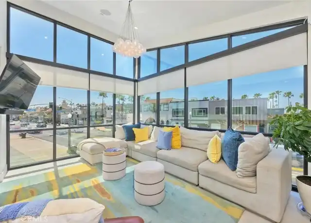 Property at 500 E Balboa Blvd, Newport Beach, CA, 92661, 3 beds, 2 baths, [object Object]