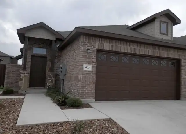 Property at 693 Creekside Cir, New Braunfels, TX, 78130, 3 beds, 2 baths, [object Object]