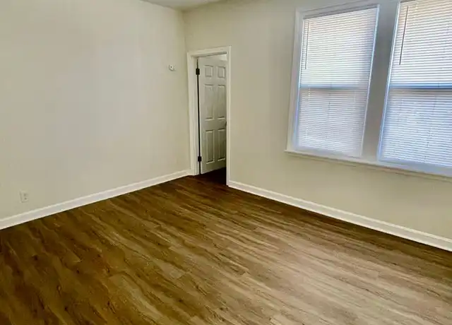 Property at 105 Summit St, Gastonia, NC, 28052, 2 beds, 1 bath, [object Object]