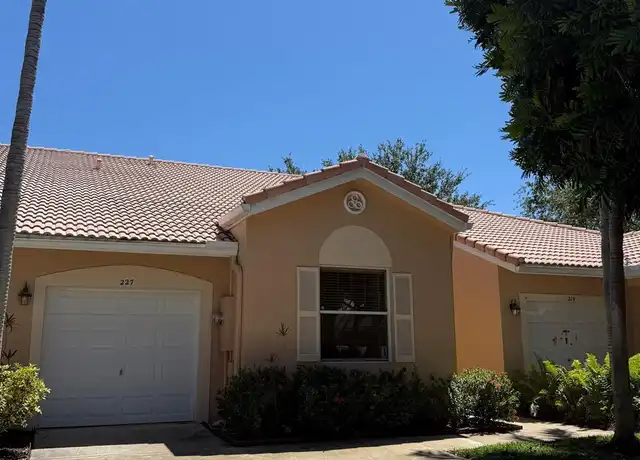 Property at 227 Coral Trace Ln, Delray Beach, FL, 33445, 2 beds, 2 baths, [object Object]