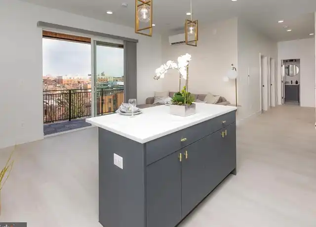 Property at 520 S Caroline St #202, Baltimore, MD, 21231, 2 beds, 1 bath, [object Object]