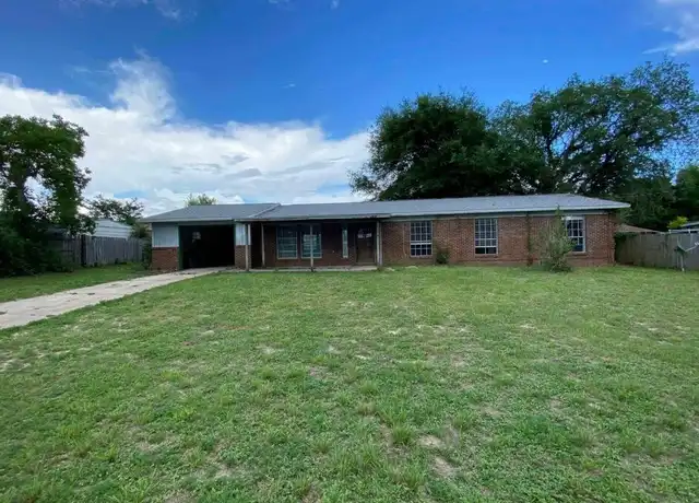 Property at 319 Morgan Ln, Mary Esther, FL, 32569, 4 beds, 2 baths, [object Object]