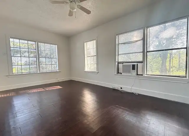 Property at 3312 Oak Springs Dr Unit A, Austin, TX, 78721, 1 bed, 1 bath, [object Object]