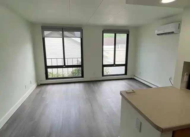 Property at 7300 W Dean Rd Unit 204E, Milwaukee, WI, 53223, 1 bed, 1 bath, [object Object]