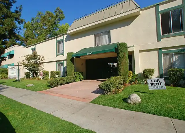 Property at CLN - Collins Apts. - 18643 Collins St, Tarzana, CA, 91356, 1 bed, 1 bath, [object Object]