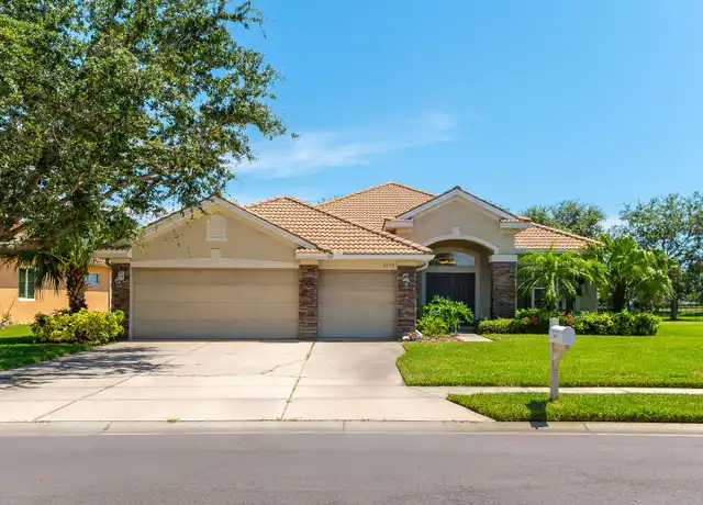 Property at 6152 46th St E, Bradenton, FL, 34203, 4 beds, 3 baths, [object Object]