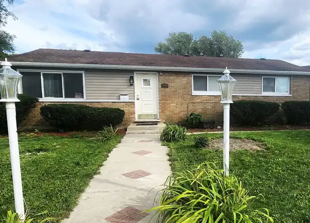 Property at 14049 S Claire Blvd, Robbins, IL, 60472, 3 beds, 1 bath, [object Object]