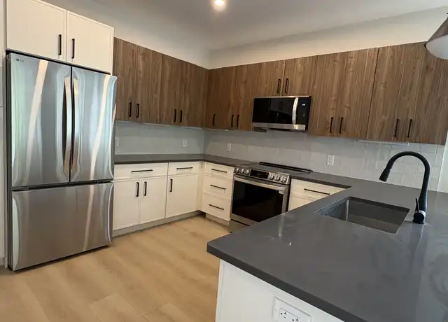 Property at 100 Plank St Unit 6, Bedford, MA, 01730, 1 bed, 1 bath, [object Object]