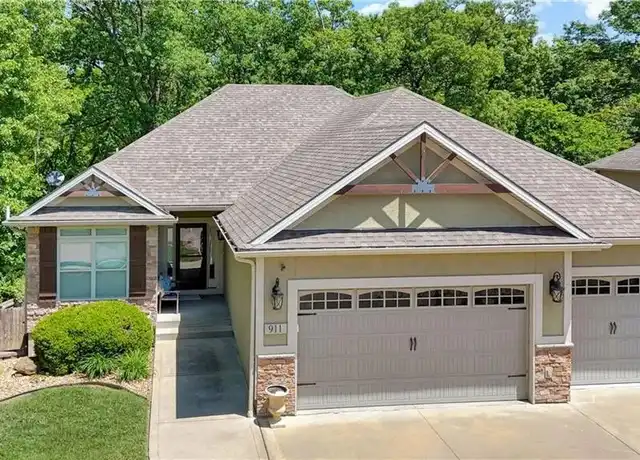 Property at 911 Cheatham Ct, Warrensburg, MO, 64093, 4 beds, 3 baths, [object Object]