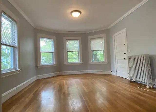 Property at 7 Pitman St, Providence, RI, 02906, 3 beds, 1 bath, [object Object]