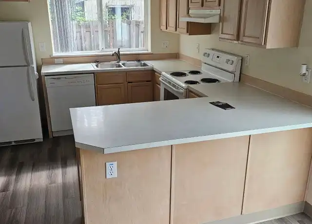 Property at Arista Apartments-AA - 14012 SE Arista Dr, Portland, OR, 97267, 2 beds, 1.5 baths, [object Object]