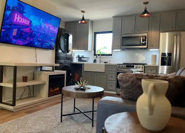 Property at 3201 Westridge St Unit A, Houston, TX, 77025, 1 bed, 1 bath, [object Object]