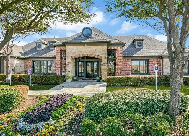 Photo of 1315 Riverchase Dr, Coppell, TX 75019