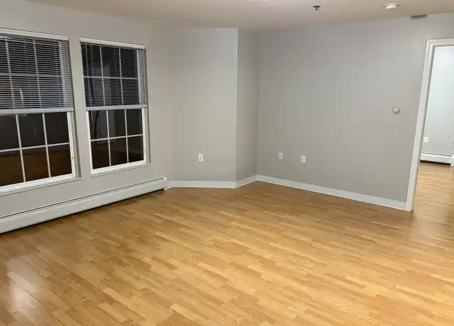 Property at 330 College St, Amherst, MA, 01002, 1 bed, 1 bath, [object Object]