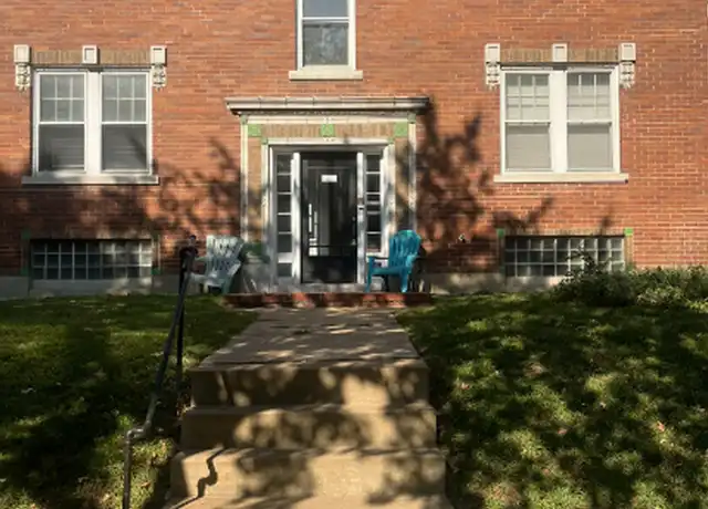 Property at 1177 Moorlands Dr, Richmond Heights, MO, 63117, 1 bed, 1 bath, [object Object]