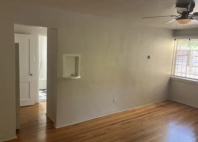 Property at 1404 Silver Ave SW Unit 02, Albuquerque, NM, 87104, 1 bed, 1 bath, [object Object]