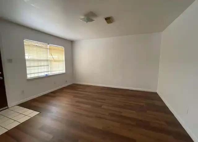 Property at 4823 Shreveport Blvd Unit B, Houston, TX, 77028, 2 beds, 1 bath, [object Object]