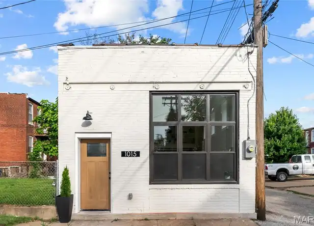 Property at 1015 Tower Grove Ave, St. Louis, MO, 63110, 1 bed, 1 bath, [object Object]