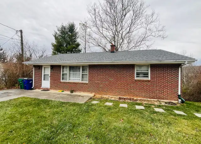 Property at 610 Ellett Rd, Blacksburg, VA, 24060, 3 beds, 1 bath, [object Object]
