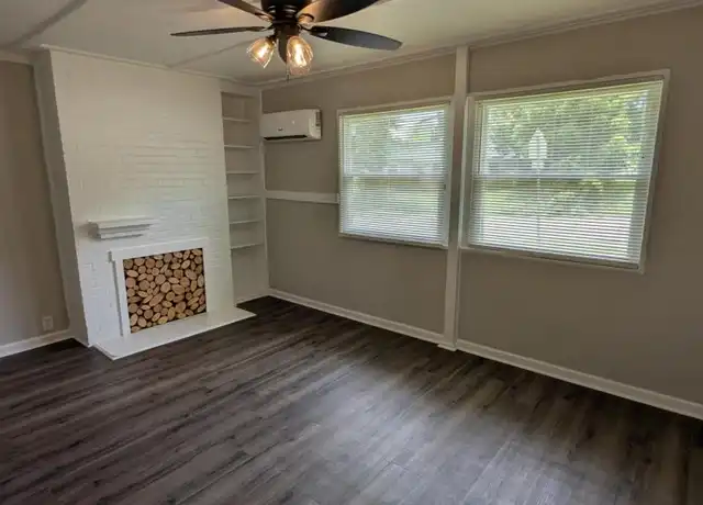 Property at 101 Nesper Rd, Oak Ridge, TN, 37830, 1 bed, 1 bath, [object Object]