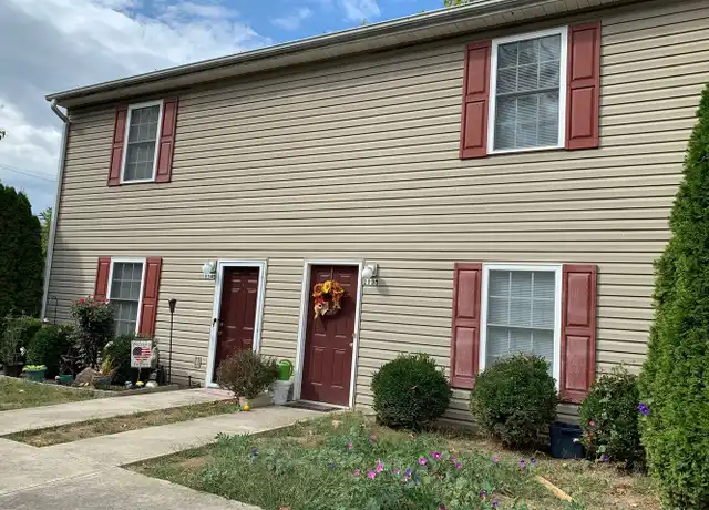 Property at 1135 College St, Christiansburg, VA, 24073, 2 beds, 2.5 baths, [object Object]