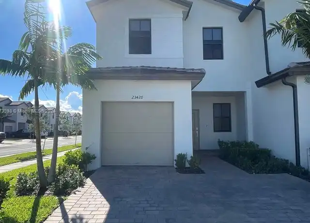 Property at 23420 SW 131st Ave Unit 23420, Princeton, FL, 33032, 3 beds, 2.5 baths, [object Object]