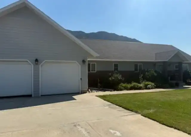 Property at 198 Mystic Ln, Butte, MT, 59701, 5 beds, 3 baths, [object Object]