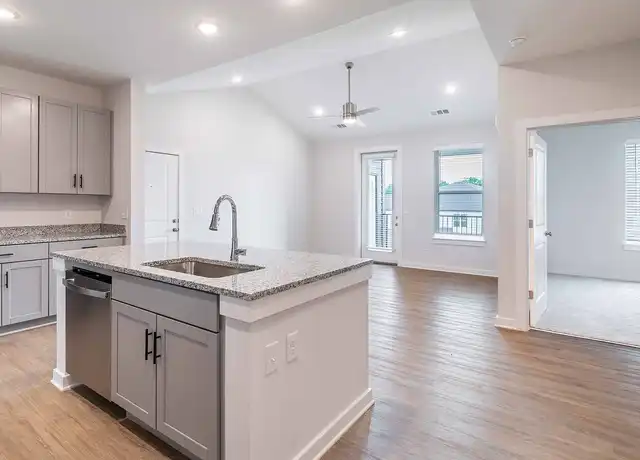 Property at The Manor on County Line - 11200 Packard Dr, Huntsville, AL, 35806, 1-2 bed, 1-2 bath, [object Object]