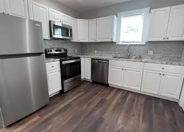 Property at 283 E High St Unit 1, Manchester, NH, 03104, 1 bed, 1 bath, [object Object]