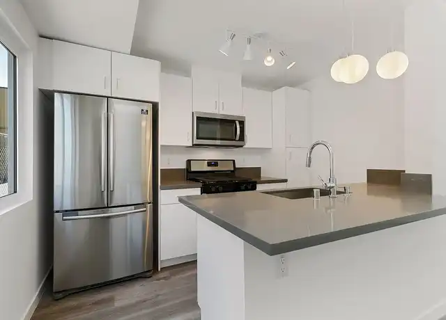 Property at Marilyn Manor - 6736 Woodley Ave, Van Nuys, CA, 91406, 1 bed, 1 bath, [object Object]