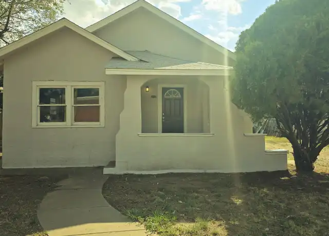 Property at 312 South Avenue B Unit B, Portales, NM, 88130, 3 beds, 2 baths, [object Object]
