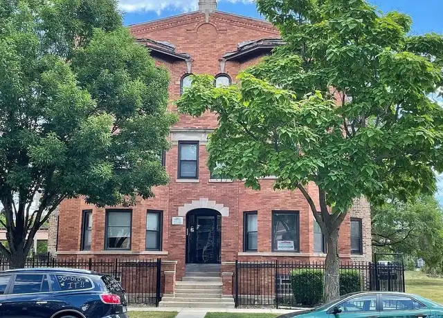 Property at 5621 S Prairie Ave Unit 3N, Chicago, IL, 60637, 3 beds, 1 bath, [object Object]