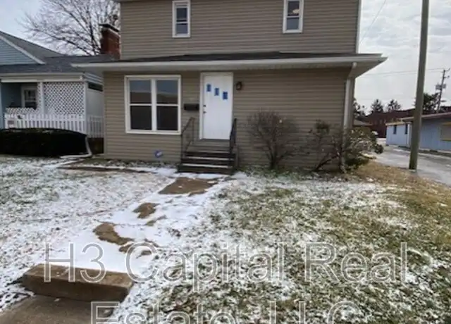 Property at 408 W Clay St, Collinsville, IL, 62234, 4 beds, 2 baths, [object Object]