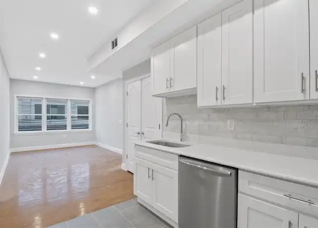 Property at 311 W Side Ave Unit 101, Jersey City, NJ, 07305, 2 beds, 1 bath, [object Object]