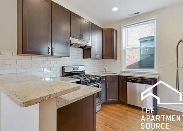 Property at 855 W Cornelia Ave, Chicago, IL, 60657, 2 beds, 1 bath, [object Object]