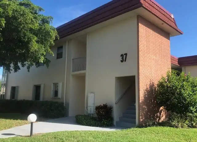Property at 37 Pine Arbor Ln #205, Vero Beach, FL, 32962, 1 bed, 1.5 baths, [object Object]