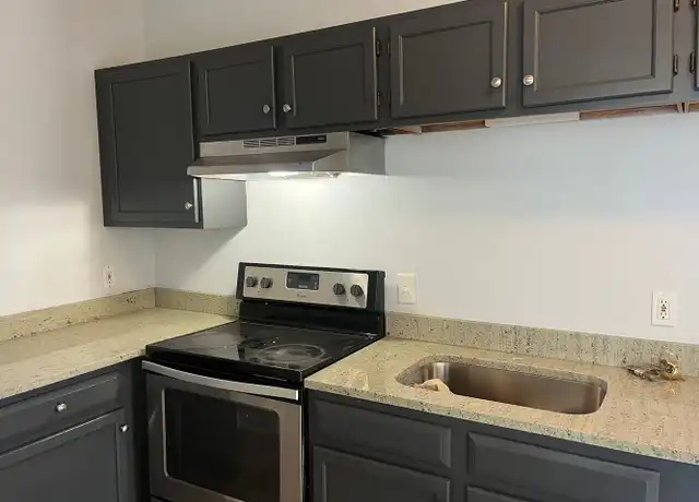 Property at 301 W King St Unit 3NS5, Lancaster, PA, 17603, 3 beds, 1 bath, [object Object]