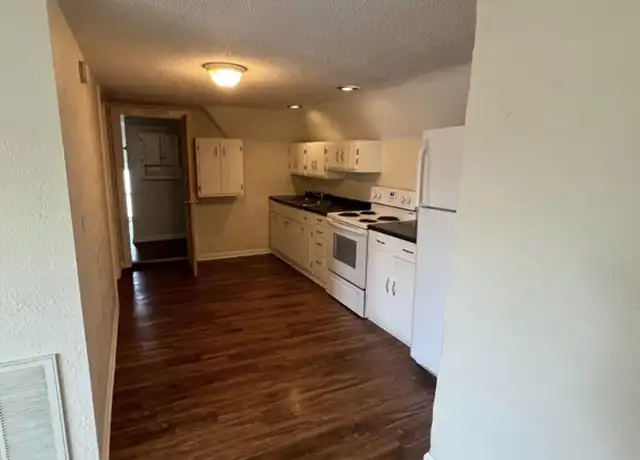 Property at 319 E Van Buren St Unit 3N, Ohio, IL, 61349, 1 bed, 1 bath, [object Object]