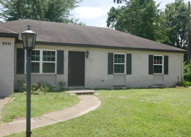 Property at 2011 Coral Hills Dr, Southaven, MS, 38671, 4 beds, 1.5 baths, [object Object]