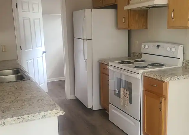 Property at 118 Oak Pointe Trl, Savannah, GA, 31419, 3 beds, 2 baths, [object Object]