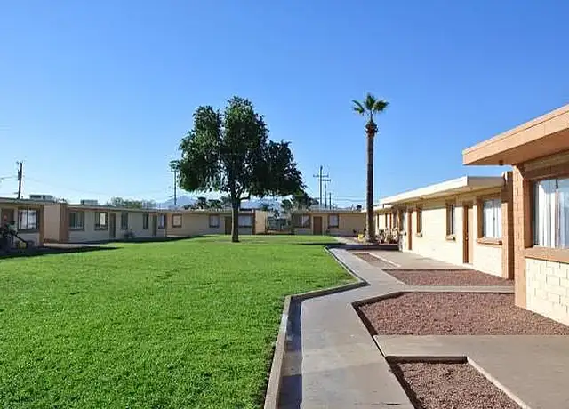 Photo of 103 E Brinker Dr, Avondale, AZ 85323